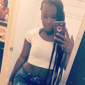 Meet your Posher, Whitney